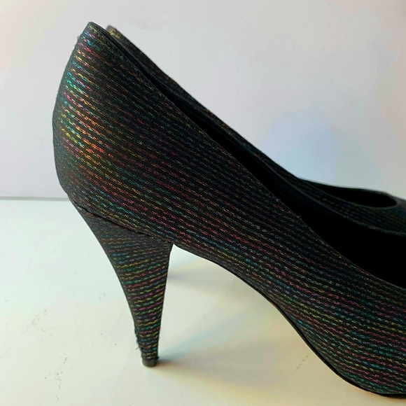 Rare VTG Rainbow Metallic Striped Pumps 🌈 - Picture 4 of 11